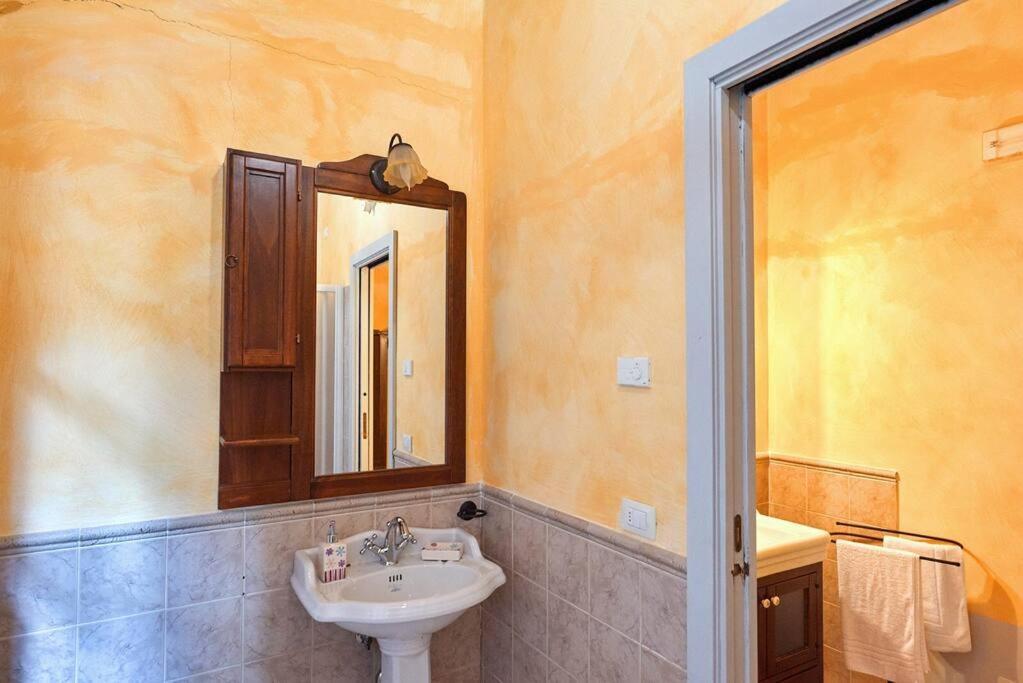 Вилла Casale Rosso Castel San Felice Экстерьер фото